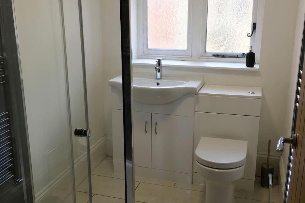 Stylish 2 Bed Apart In The Heart Of North Norfolk Норт Уолшам Екстериор снимка