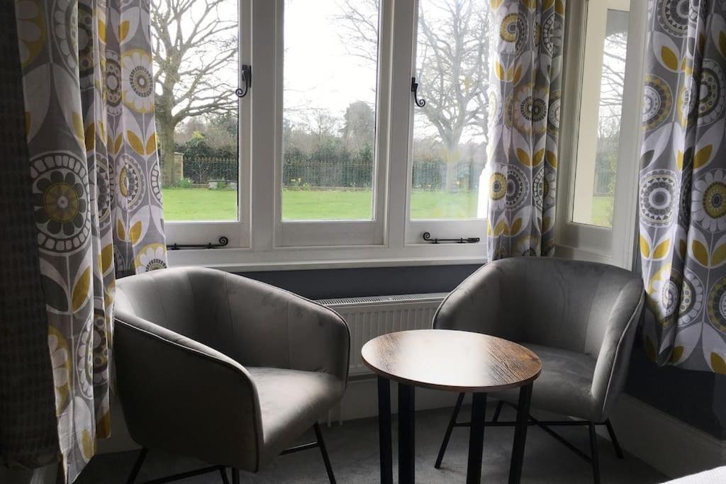 Stylish 2 Bed Apart In The Heart Of North Norfolk Норт Уолшам Екстериор снимка