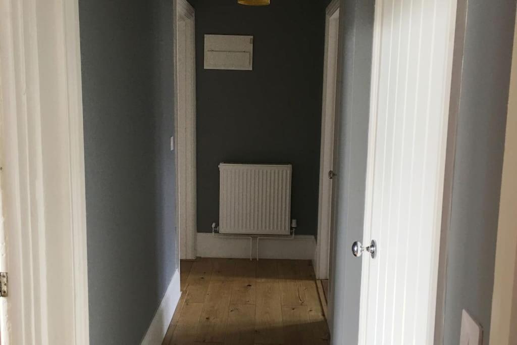 Stylish 2 Bed Apart In The Heart Of North Norfolk Норт Уолшам Екстериор снимка